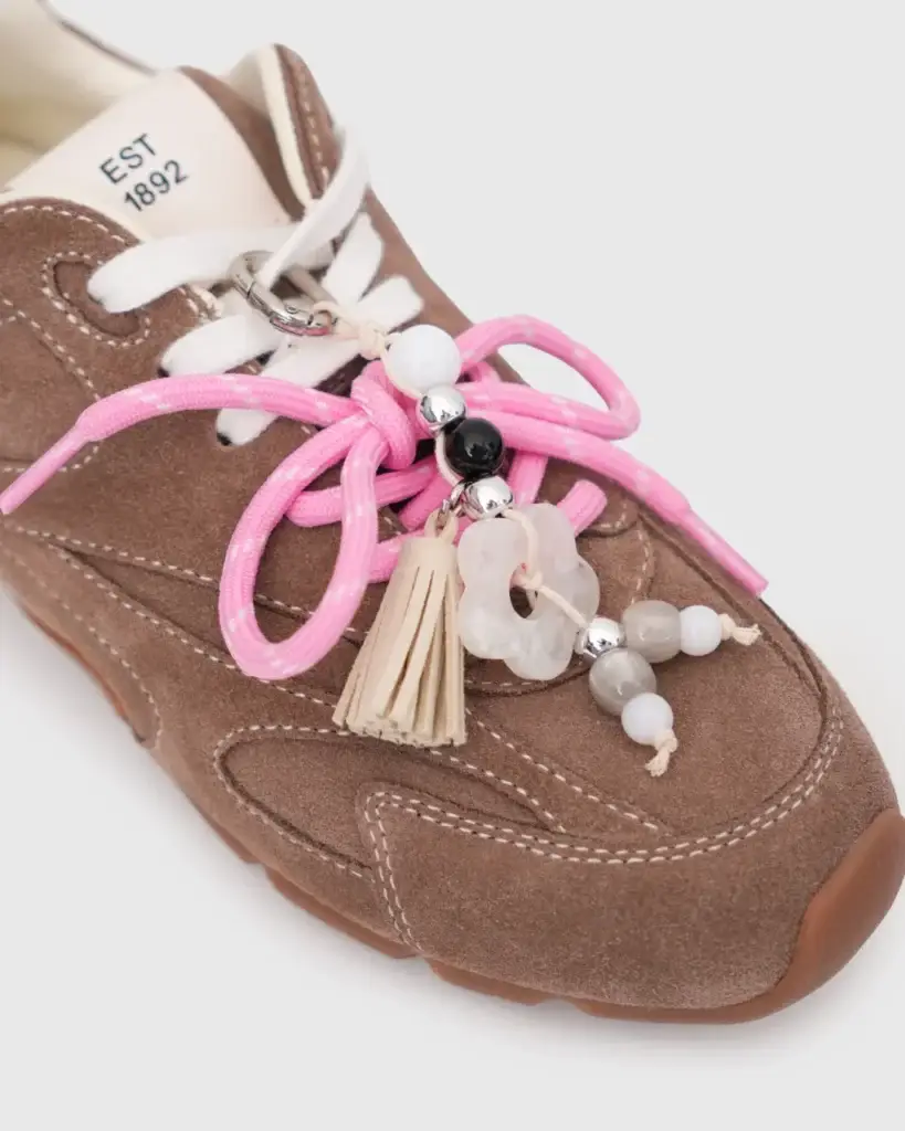 Betts Daisy Tassel Charm